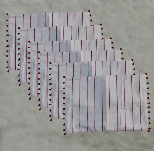 Pack_of_18_Piece_Cotton_White-Red_Pin_Stripe_Pompom_Collection_Place_Mat_With_Napkin-For_Dinning_Table,_Center_Room_and_Kitchen