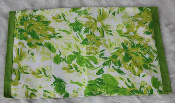 Pack_of_18_Pieces_Cotton_Green_Rosy_Reflections_Collection_Place_Mat_With_Napkin-For_Dinning_Table,_Center_Room_and_Kitchen