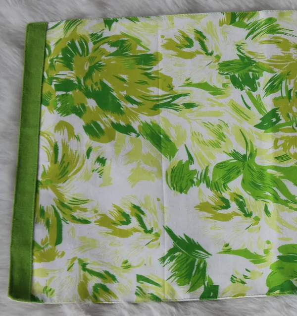 Pack_of_18_Pieces_Cotton_Green_Rosy_Reflections_Collection_Place_Mat_With_Napkin-For_Dinning_Table,_Center_Room_and_Kitchen