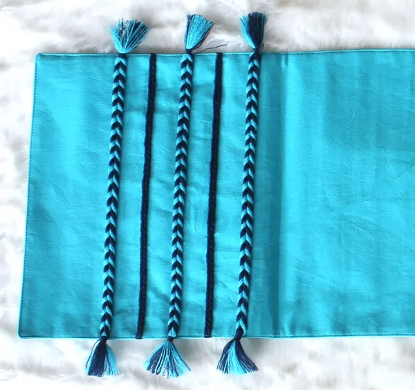 Pack_of_1_Piece_Cotton_Teal_Blue_Boho_Tassel_Collection_Table_Runner-For_Dining_&_Center_Table