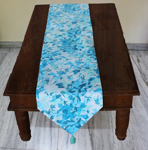 Pack_of_1_Piece_Cotton_Blue_Rosy_Reflections_Collection_Table_Runner_For_Dining_&_Center_Table