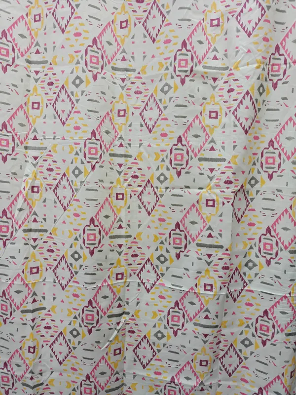 Pack_of_2_Pieces_Cotton_Rani_Tribal_Diamond_Collection_(Window_&_Door)_For_Bedroom_and_Living_Room