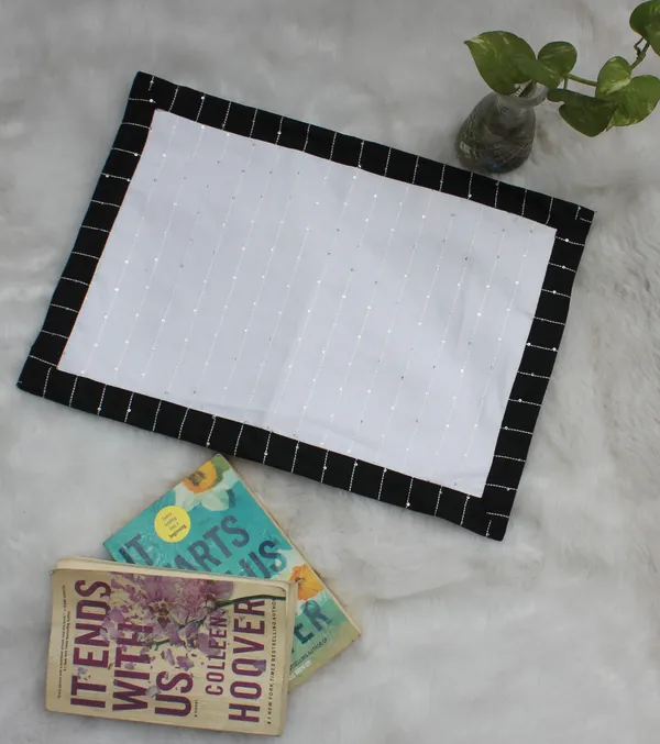 Pack_of_18_Piece_Cotton_White_Harmony_Sequence_Collection_Place_Mat_With_Napkin-For_Dinning_Table,_Center_Room_and_Kitchen