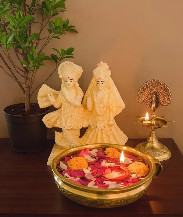 Pack_of_1_Piece_Brass_Gold_Peackock_Panch_Diya_for_Pooja_Room_and_Decoration