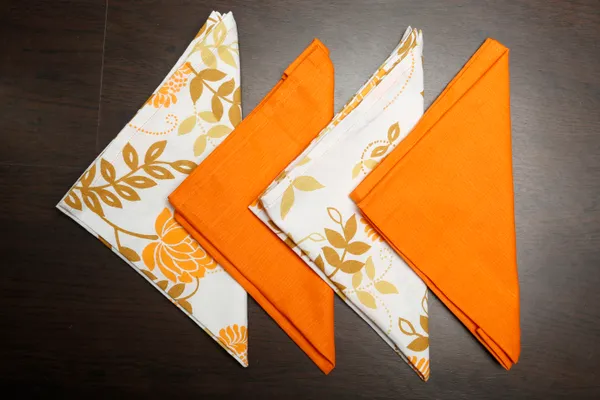 Cotton_Floral_Printed_Orange_Table_Runner_With_Place_Mat_and_Napkin-Dining_&_Center_Table_for_Decoration_and_Party