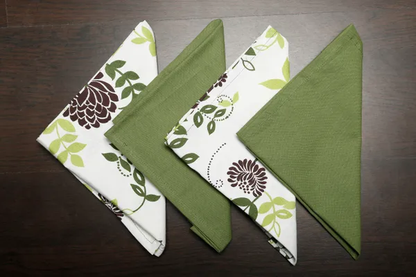 Cotton_Floral_Printed_Green_Table_Runner_With_Place_Mat_and_Napkin-Dining_&_Center_Table_for_Decoration_and_Party