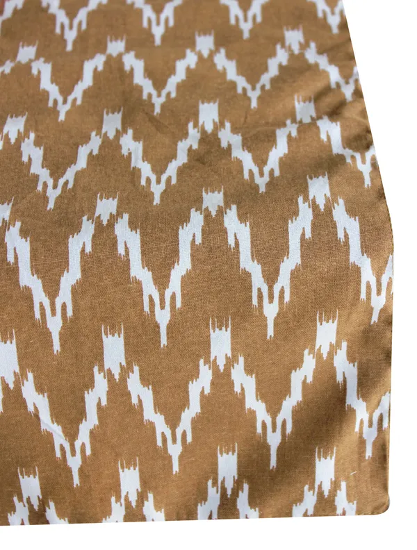 Pack_of_1_Piece_Cotton_Printed_Brown_Waggle_Collection_Table_Runner-for_Dining_&_Center_Table