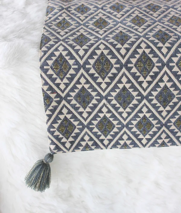 Pack_of_1_Piece_Cotton_Grey_Zari_Abstract_Tassel_Collection_Table_Runner-For_Dining_&_Center_Table