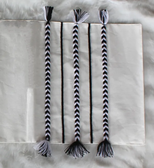 Pack_of_1_Piece_Cotton_Milk_White_Boho_Tassel_Collection_Table_Runner-For_Dining_&_Center_Table