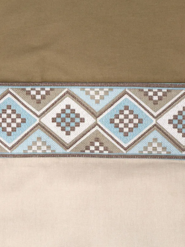 Pack_of_1_Piece_Cotton_Blue-Beige_Mesh_Jacquard_Collection_Table_Runner-For_Dining_&_Center_Table