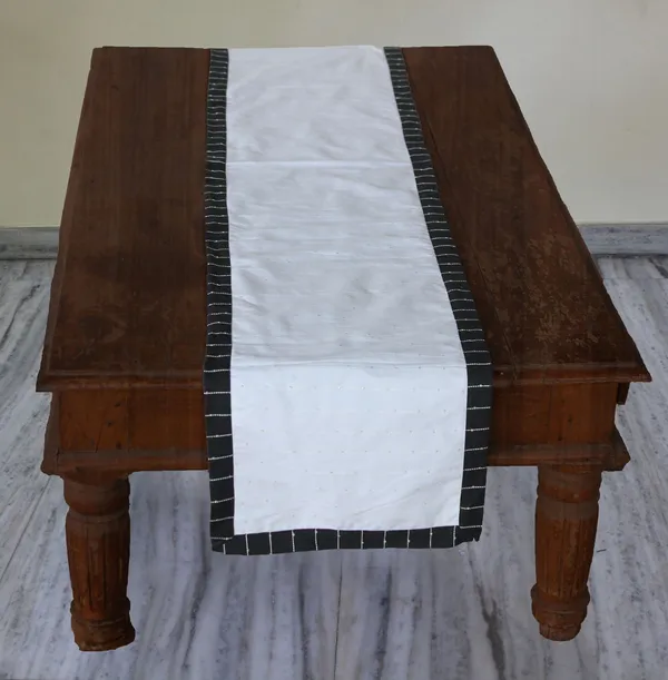 Pack_of_1_Piece_Cotton_White_Harmony_Sequence_Collection_Table_Runner-For_Dining_&_Center_Table