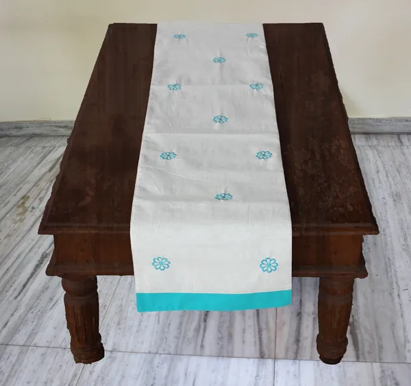 Pack_of_1_Piece_Cotton_Aqua_Eric_Flora_Embroidery_Collection_Table_Runner_For_Dining_&_Center_Table