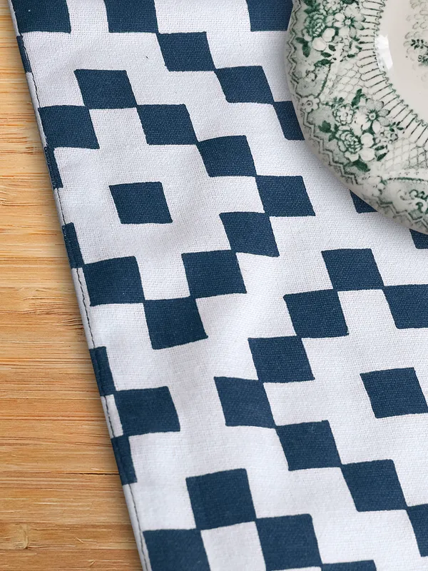 Pack_of_1_Piece_Cotton_Dark_Blue_Fun_With_Checks_Printed_Table_Runner_for_Dining_&_Center_Table