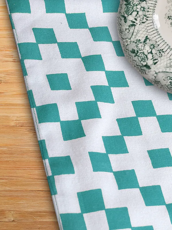 Pack_of_1_Piece_Cotton_Blue_Fun_With_Checks_Printed_Table_Runner_for_Dining_&_Center_Table