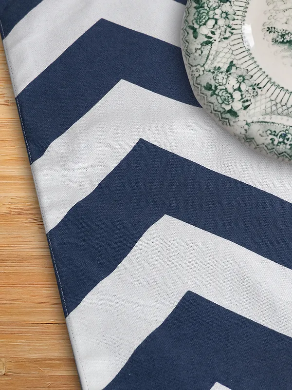 Pack_of_1_Piece_Cotton_Dark_Blue_Chevron_Printed_Collection_of_Table_Runner-_for_Dining_&_Center_Table
