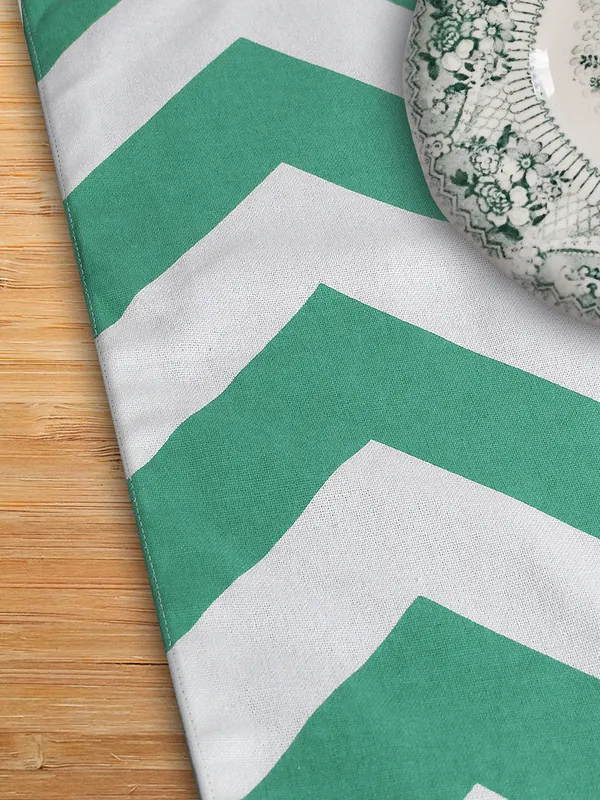 Pack_of_1_Piece_Cotton_Aqua_Chevron_Printed_Collection_of_Table_Runner-_for_Dining_&_Center_Table