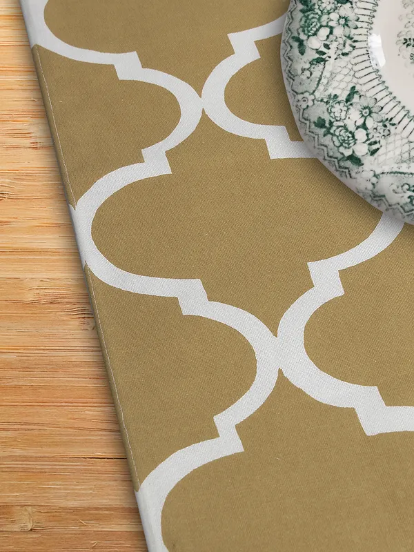 Pack_of_1_Piece_Cotton_Beige_Ogee_Printed_Collection_of_Table_Runner-_for_Dining_&_Center_Table