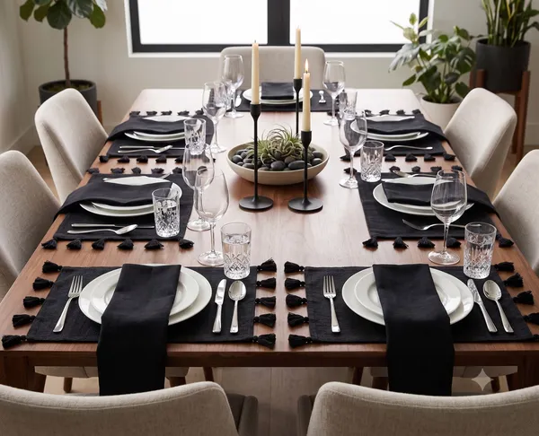 Pack_of_18_Piece_Cotton_Black_Merit_Collection_Place_Mat_With_Napkin-For_Dinning_Table,_Center_Room_and_Kitchen