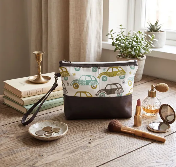 Pack_of_1_Piece_Cotton_Green_Fun_With_Car_Printed_Multi_Utility_Pouch_for_Travel_and_Storage