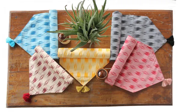 Pack_of_1_Piece_Cotton_Maroon_Pochampaaly_Weave_Ikat_Printed_Collection_Table_Runner-For_Dining_&_Center_Table
