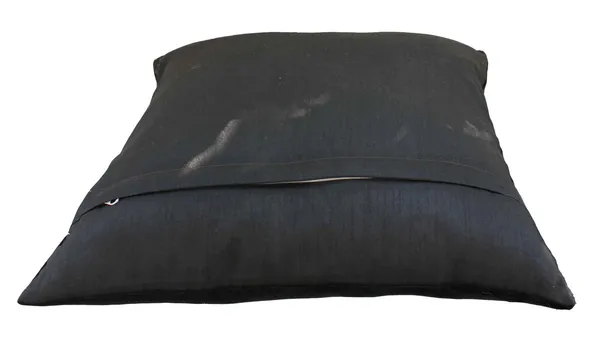 Pack_of_2_Pieces_Black_Cotton_Velvet_Circular_Printed_Cushion_Cover_for_Living_Room_and_Bedroom