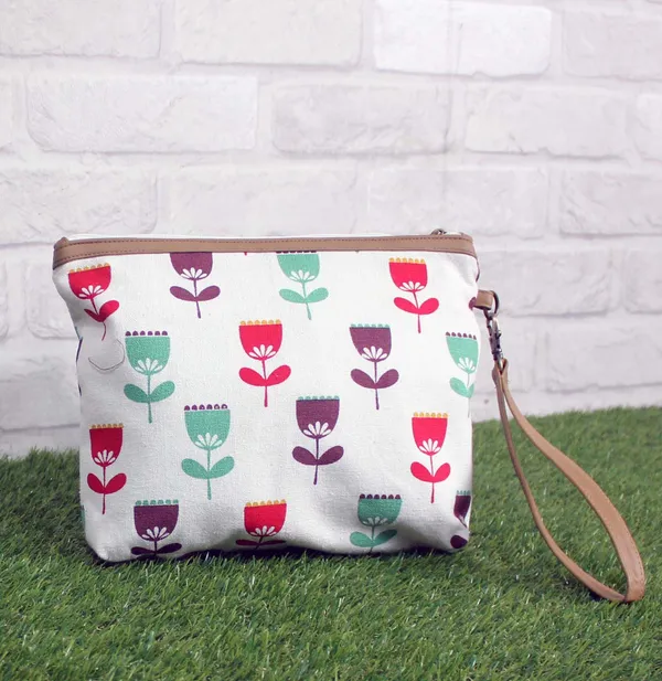 Pack_of_1_Piece_Cotton_Red_Mini_Floral_Printed_Multi_Utility_Pouch_for_Travel_and_Storage_Accessories_Organizer