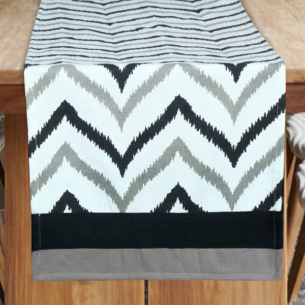 Pack_of_5,_7_&_9_Pieces_Cotton_Black_Chevron_Printed_Table_Runner_with_Place_Mat_for_Dining_&_Center_Table