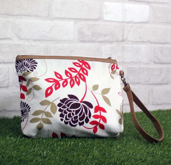 Pack_of_1_Piece_Cotton_Red_Red_Floral_Printed_Multi_Utility_Pouch_for_Travel_and_Storage_Accessories_Organizer
