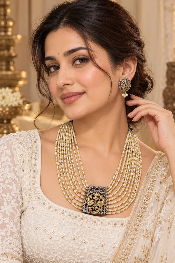NAYANTARA_LONG_PEART_DUALTONE_NECKLACE_SET_FOR_WOMEN