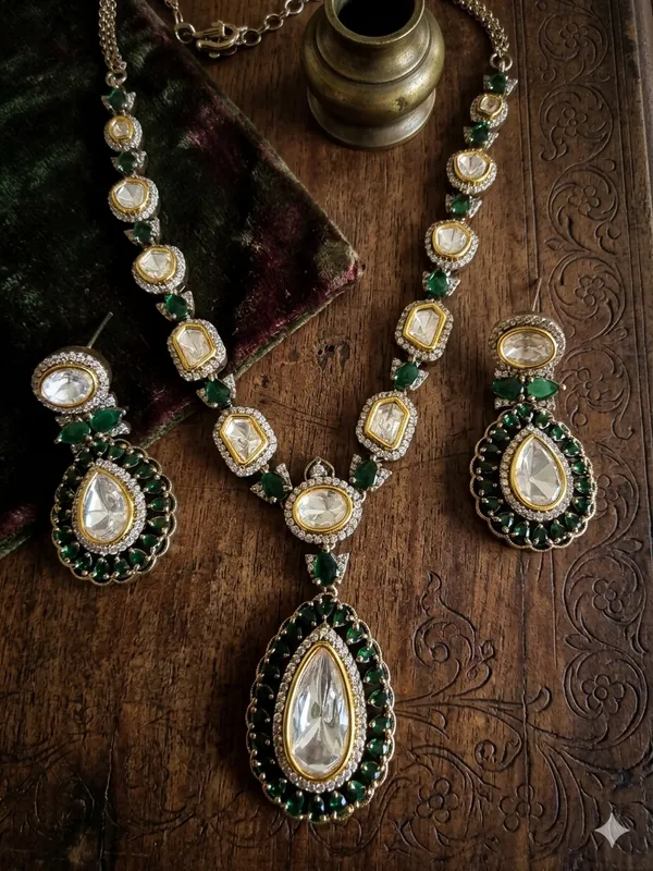 PARV___LONG_KUNDAN_NECKLACE__SET_FOE_WOMEN_WITH_EARRINGS