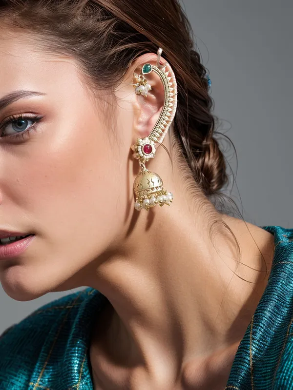 ANIKA_GOLD_PLATED_EARCUFF_FOR_WOMEN