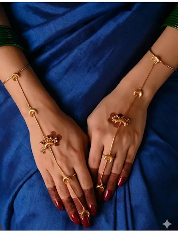 CHAND_E_RAAG_HATHPHOOL_PAIR_FOR_WOMEN