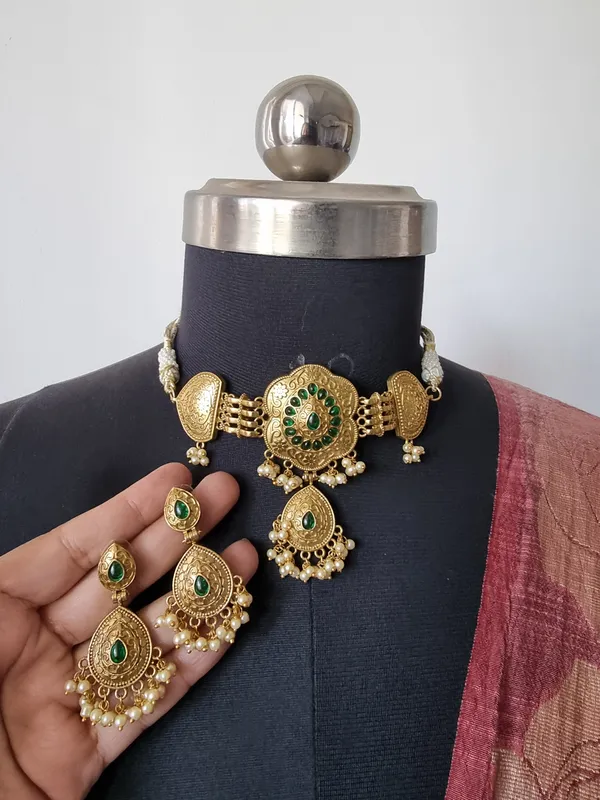 DEVDETI_GOLD_PLATED_GREEN_CHOKER_SET_FOR_WOMEN