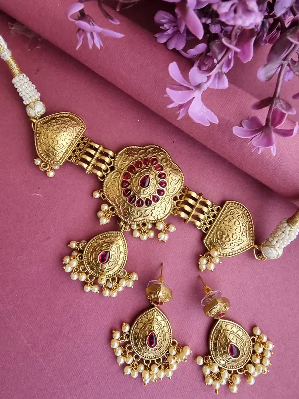 DEVDETI_GOLD_PLATED_RUBY_CHOKER_SET_FOR_WOMEN