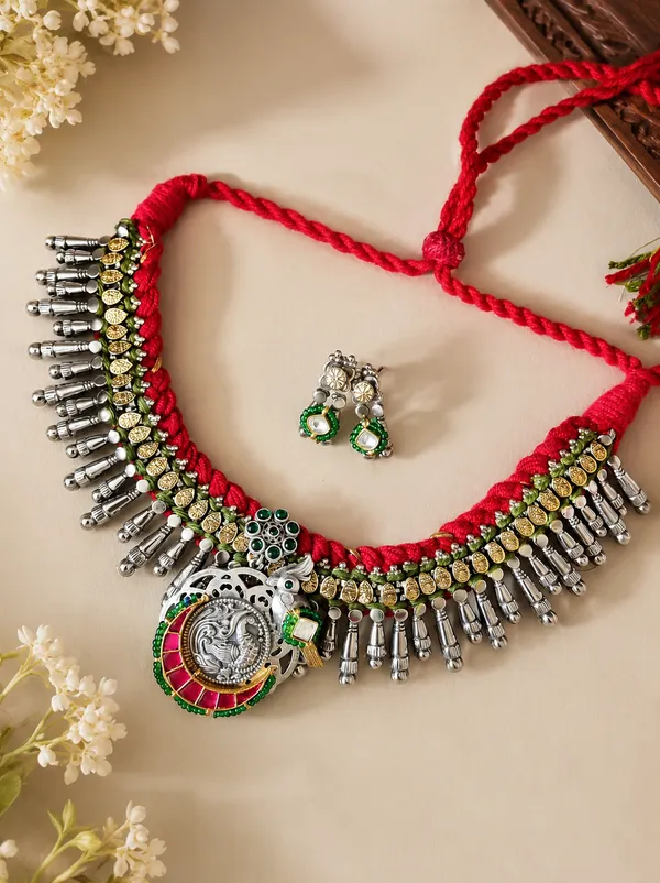 RATRI_FUSION_HANDMADE_NACKLACE_WITH_EARRINGS
