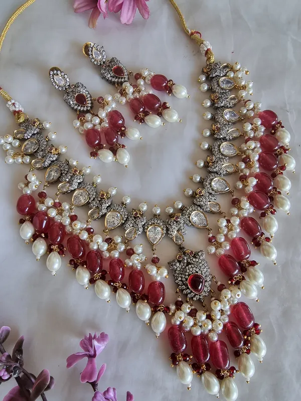 CHAHAT_BRASS__VICTORIA___NECKLACE_WITH_EARRINGS