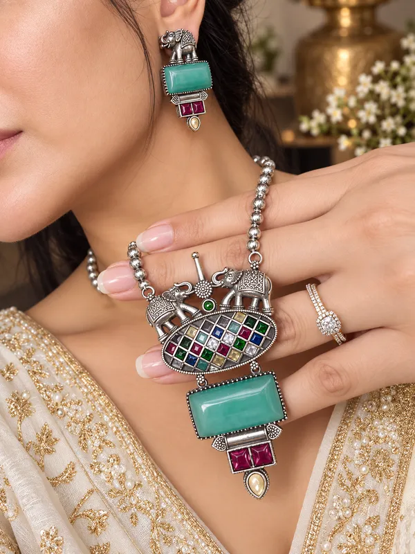 GAJRAJ_SILVER_PLATED_NAVRATAN_PENDANT_WITH_EARRINGS