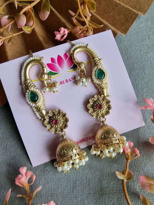 HANSNI_GOLD_PLATED_EARCUFF_FOR_WOMEN