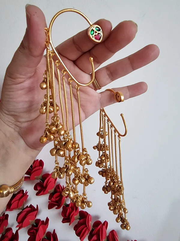JHILMIL_GOLD_PLATED_KASHMIRI_EARCUFF_FOR_WOMEN