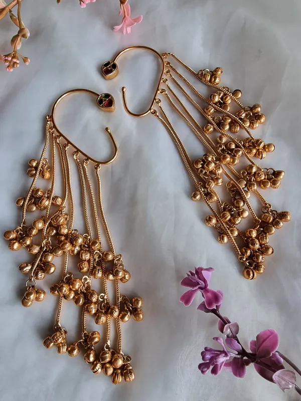 JHILMIL_GOLD_PLATED_KASHMIRI_EARCUFF_FOR_WOMEN