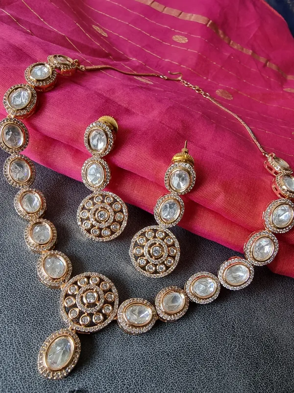 KAASVI__FINE_KUNDAN_NECKLAVE_SET_WITH_EARRINGS