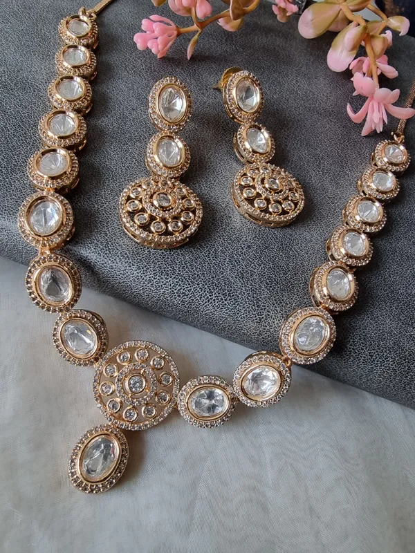 KAASVI__FINE_KUNDAN_NECKLAVE_SET_WITH_EARRINGS