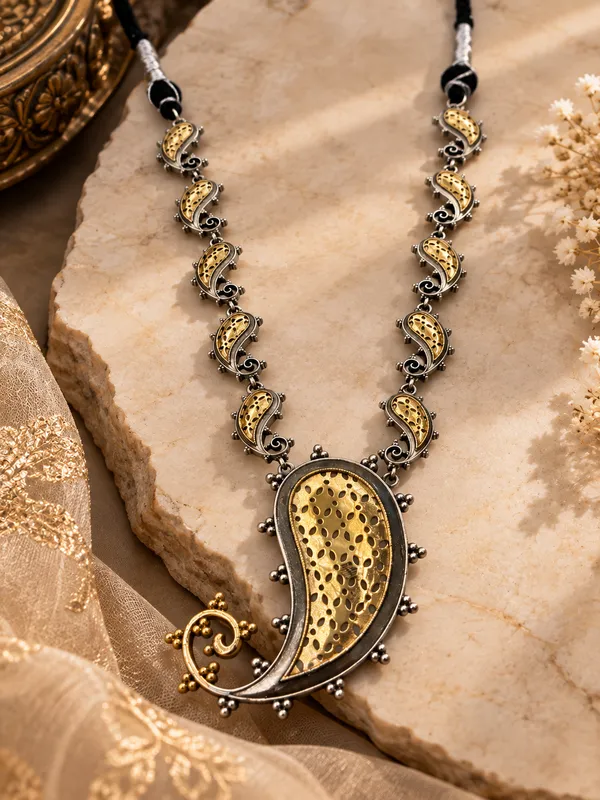 Kairavi_Antique_Paisley_Statement_Necklace_Set_with_Earrings_for_Women