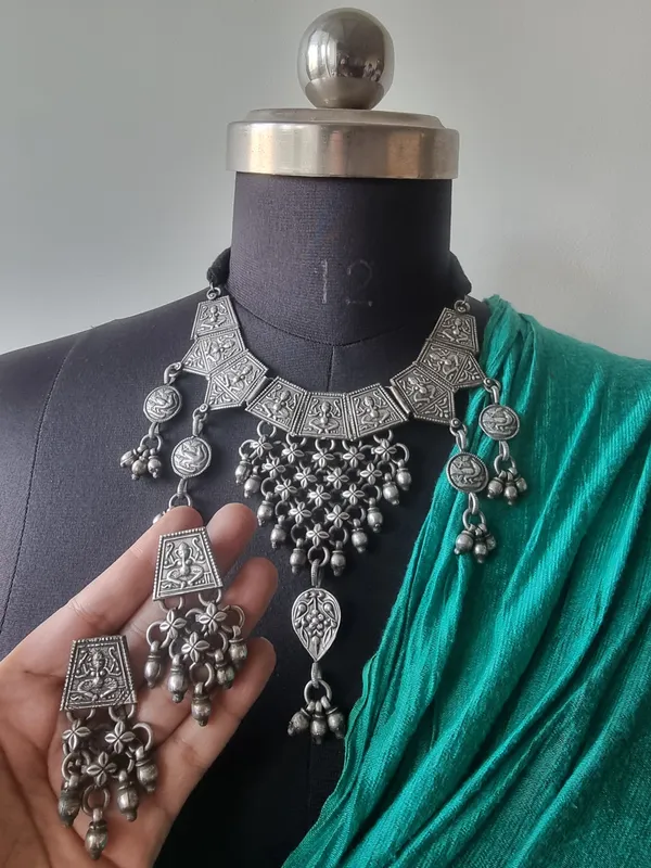 LAXMI_HANDMADE_SILVER_NECKLACE_SET_WITH_EARRINGS