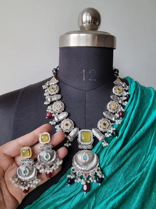 MADHURI_YELLOW,_PEARLS__NECKLACE_SET_WITH_EARRINGS