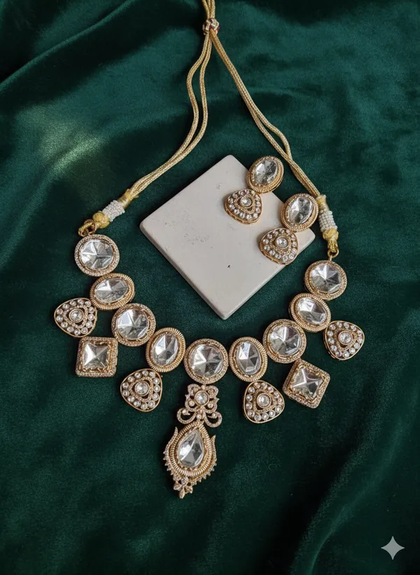 NOOR_E_CHAND_KUNADN_GOLD_PLATED_NECKLACE_SET_FOR_WOMEN