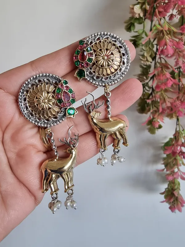 GOLDEN_HANGING_DEER_RED_GREEN_LONG_EARRINGS_FOR_WOMEN