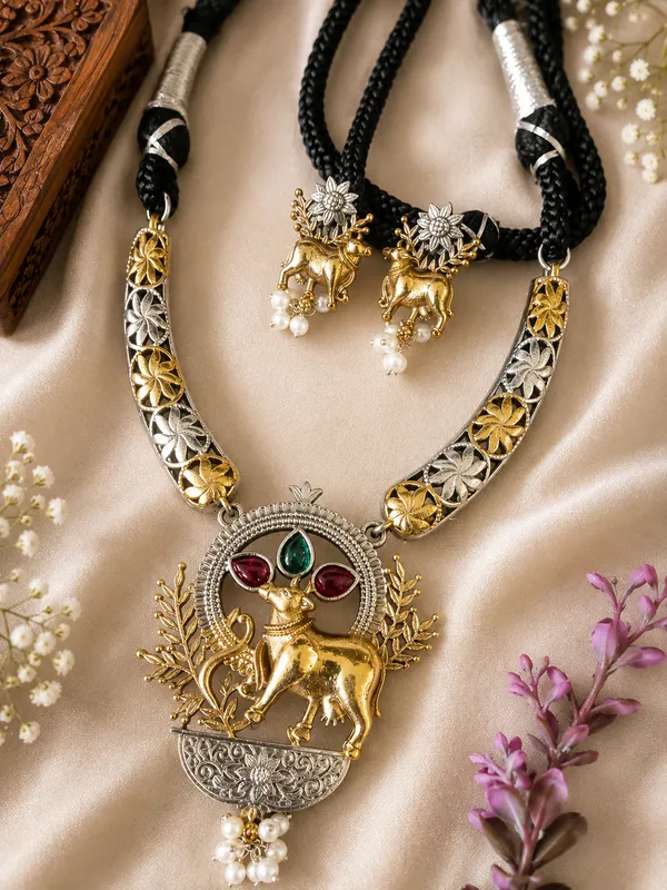 NANDI_DUALTONE_NECKLACE_WITH_EARRINGS_FOR_WOMEN