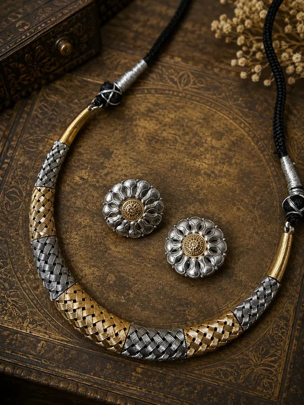 SAADGI_DALTONE_SLEEK_BRASS_HASLI_WITH_EARRINGS
