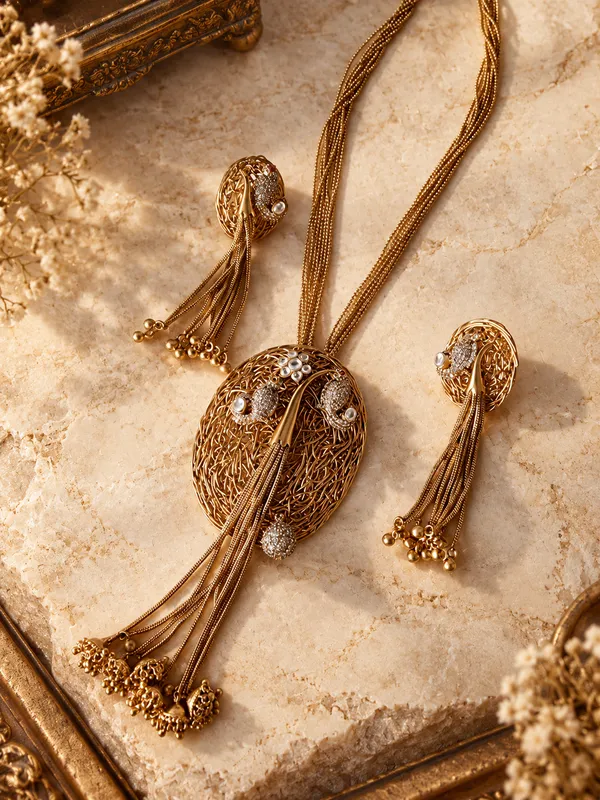 TARANGINI_GOLD-TONE_FILIGREE_MOISSANITE_PREMIUM_LONG_PENDENT_SET_WITH_TASSEL_EARRINGS